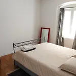 Casa Renova, Intero Appartamento, 2 Camere, Max 4 Ospiti, Zona Storica トリエステ