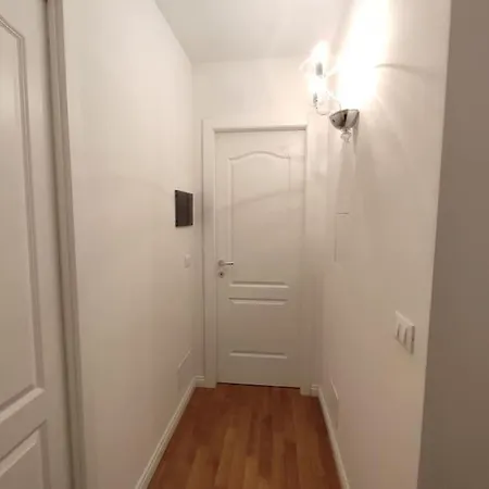 Casa Renova, Intero Appartamento, 2 Camere, Max 4 Ospiti, Zona Storica Apartment