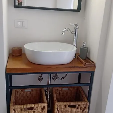 Apartman Casa Renova, Intero Appartamento, 2 Camere, Max 4 Ospiti, Zona Storica *