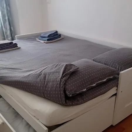 Casa Renova, Intero Appartamento, 2 Camere, Max 4 Ospiti, Zona Storica Apartman